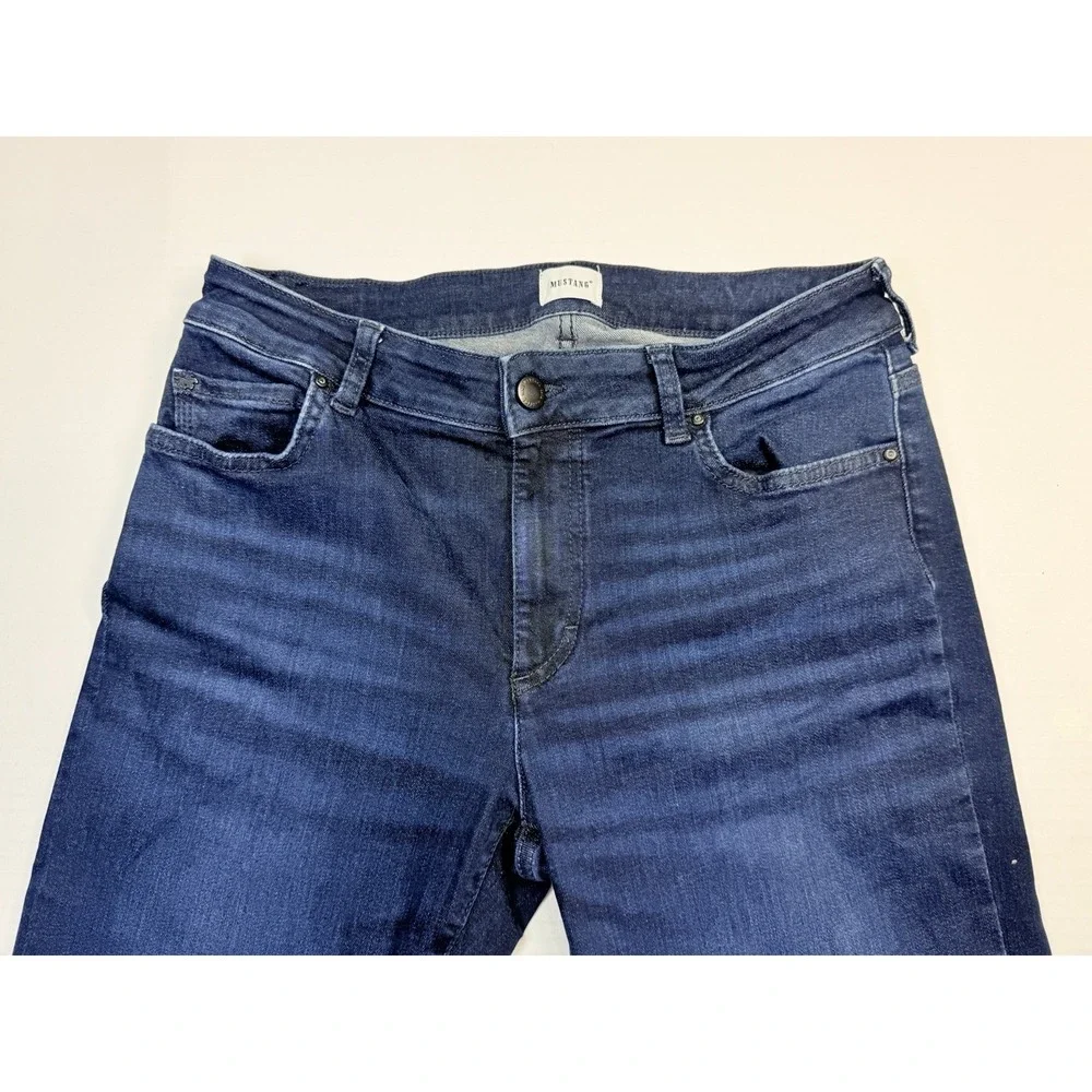 Mustang Crosby Relaxed Straight Jeans Men's 31x30 Dark Wash Stretch Denim
